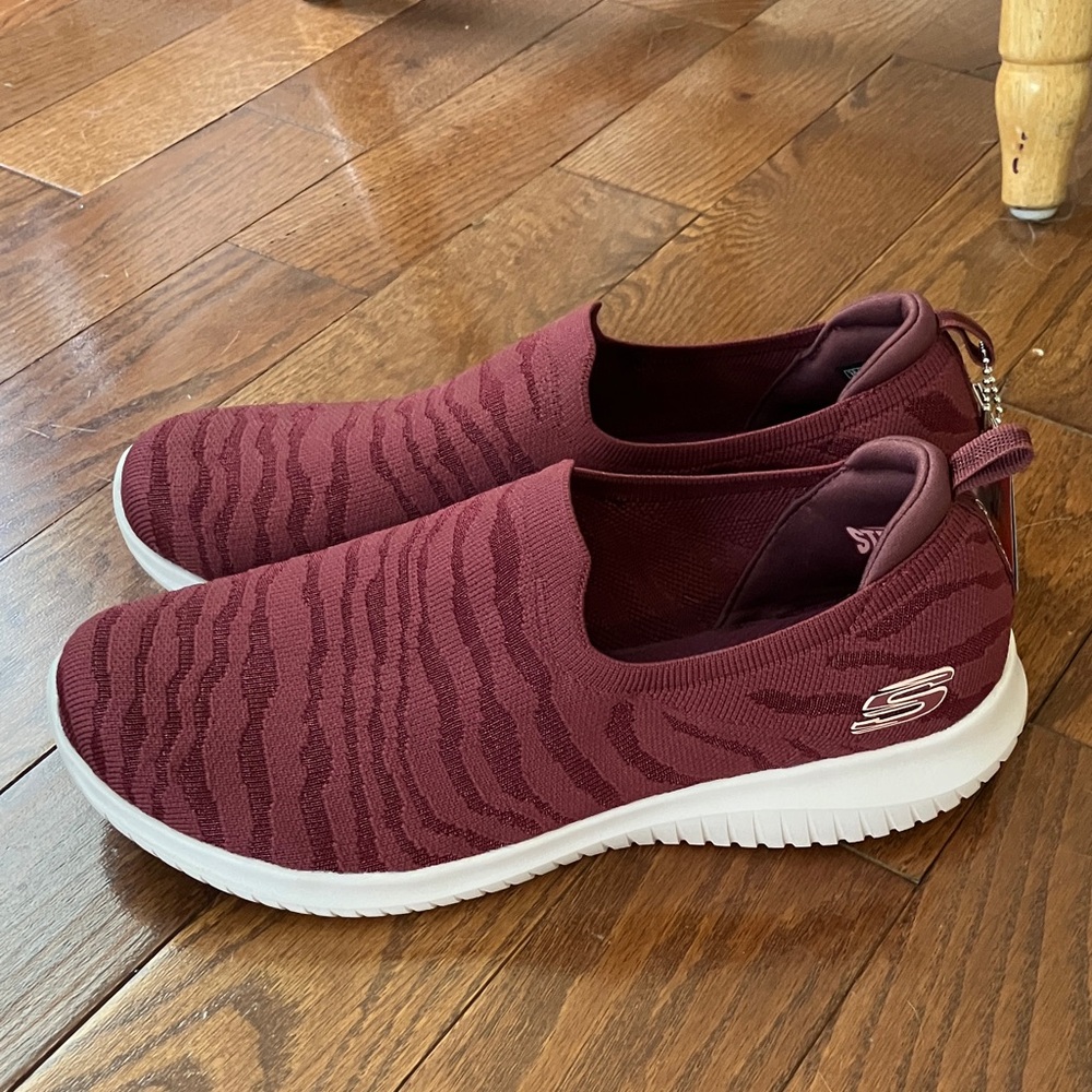 Skechers Burgundy Patterned Slip-Ons - Picture 3 of 5